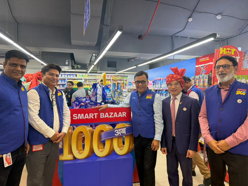 Ông Bùi Trung Thướng, thứ 2 từ phải sang, làm việc với Ban lãnh đạo Tập đoàn Reliance Retail.