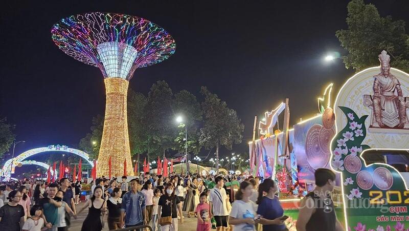 Thông qua các hoạt động lễ hội và quảng bá, hình ảnh Phú Thọ ngày càng được lan tỏa rộng rãi, thu hút đông đảo du khách trong và ngoài nước.