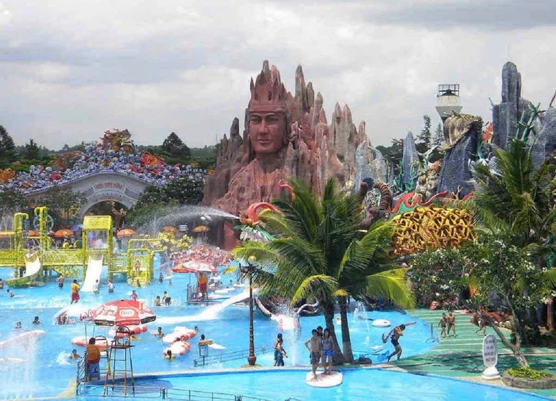 Các tụ điểm vui chơi trong nội ô kết hợp yếu tố văn hóa và giải trí là lựa chọn ưu tiên của du khách ngại đi xa. Ảnh: Minh Anh.