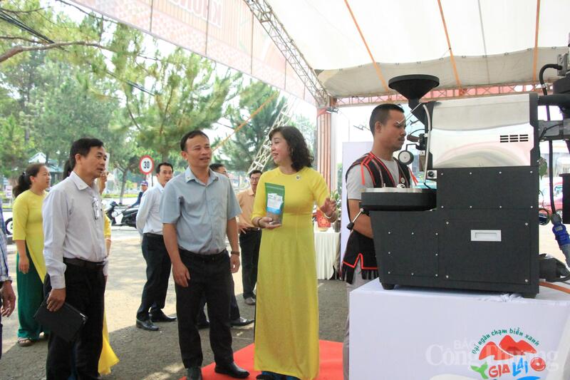 Không gian trải nghiệm cà phê đặc sản. Ảnh: Hiền Mai