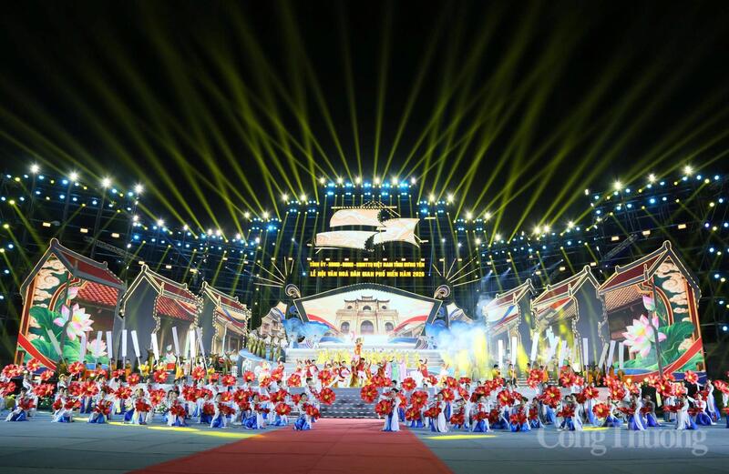 Chương trình nghệ thuật đặc sắc.