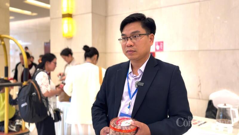 Ông Đặng Ngọc Vượng, Phó Giám đốc Công ty Chế biến Điều và Nông sản Vegetexco - Chi nhánh Tổng Công ty Rau quả, Nông sản