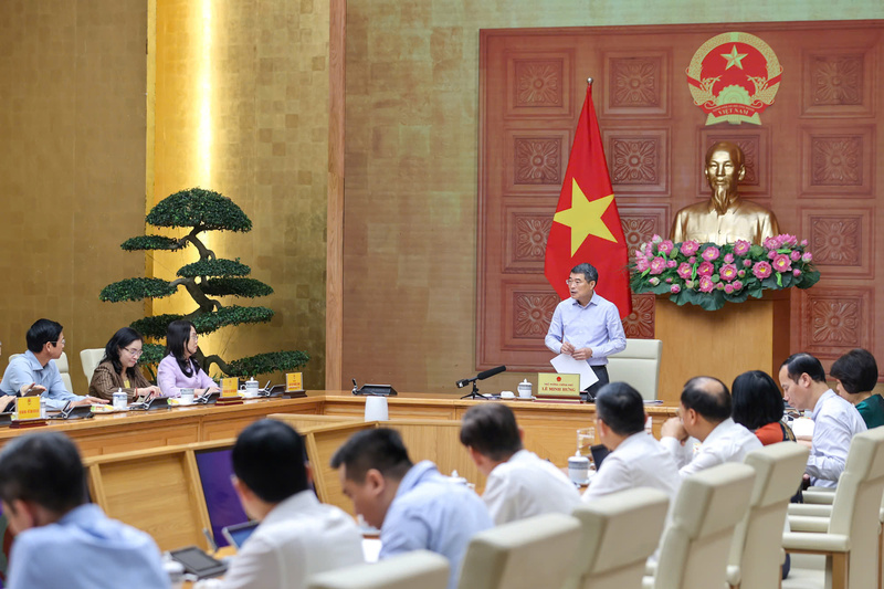 Thủ tướng chỉ rõ những định hướng quan trọng thời gian tới - Ảnh: VGP/Nhật Bắc