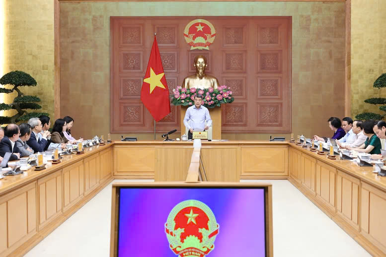 Thủ tướng Chính phủ Lê Minh Hưng chủ trì cuộc họp với Bộ Văn hóa, Thể thao và Du lịch - Ảnh: VGP/Nhật Bắc