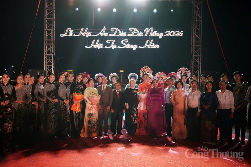 Lãnh đạo TP. Đà Nẵng, các vị khách quốc tế và các nhà thiết kế, nghệ sĩ góp mặt trong chuỗi các hoạt động Lễ hội Áo dài Đà Nẵng 2026.