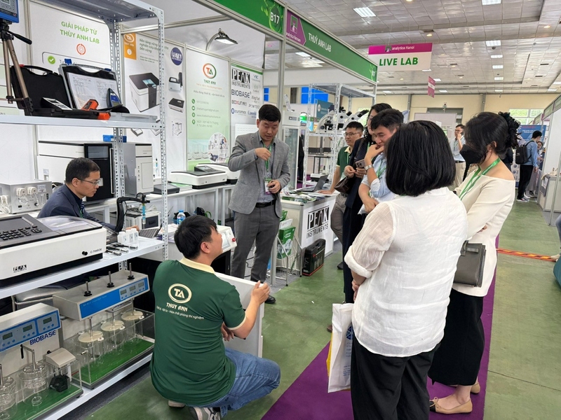 Đội ngũ kỹ thuật tích cực tham gia tư vấn, hỗ trợ khách hàng