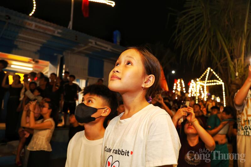 'Âm vang biển Thiên Cầm' mở đầu mùa du lịch Hà Tĩnh - 10