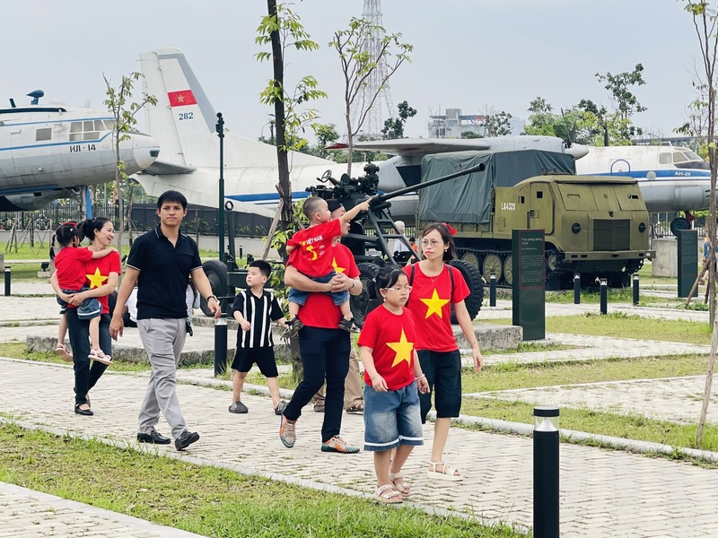 Ngược dòng ký ức trở về với lịch sử dân tộc - 2