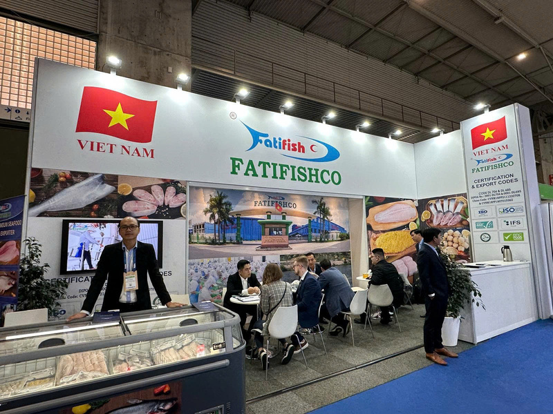 Gian hàng Việt Nam tại Seafood Expo Global 2026 quy tụ gần 40 doanh nghiệp thủy sản chủ lực của Việt Nam.