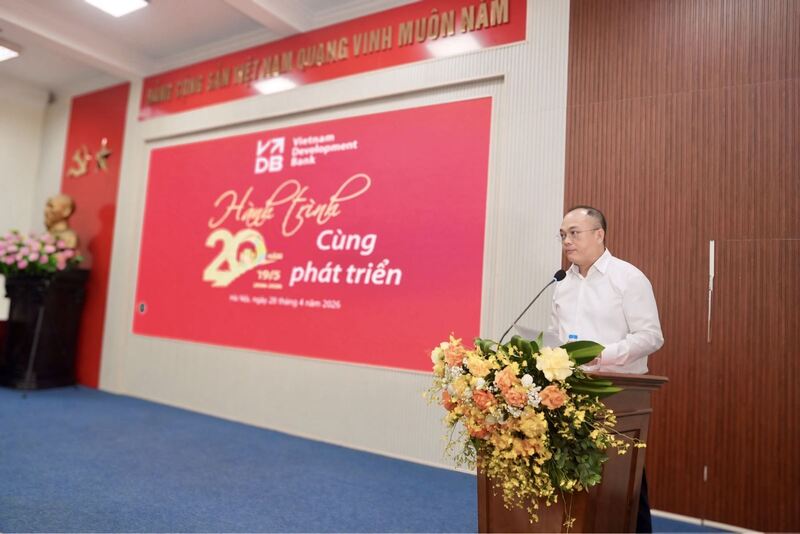 Ông Lê Văn Hoan, Bí thư Đảng ủy, Chủ tịch Hội đồng quản trị VDB phát biểu khai mạc hội thảo