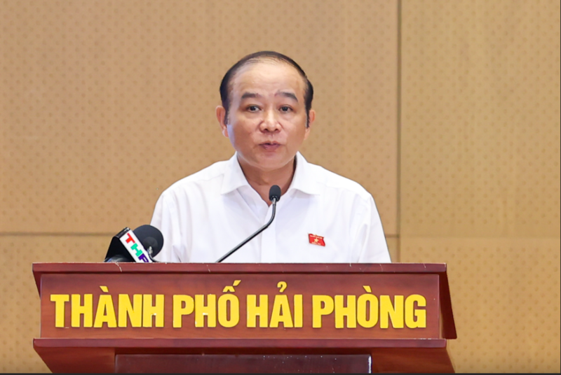 Phó Trưởng đoàn đại biểu Quốc hội Hải Phòng Lã Thanh Tân thông báo kết quả Kỳ họp thứ Nhất - Ảnh: VGP/Nhật Bắc
