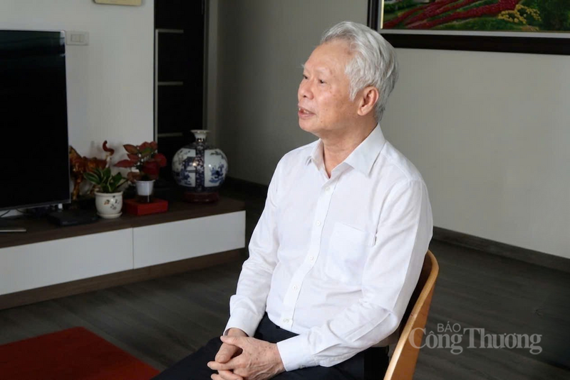 Chuyên gia hóa chất Đỗ Thanh Bái, Giám đốc Trung tâm Bảo vệ môi trường và an toàn hóa chất (Hội Hóa học Việt Nam). Ảnh: Phương Hà