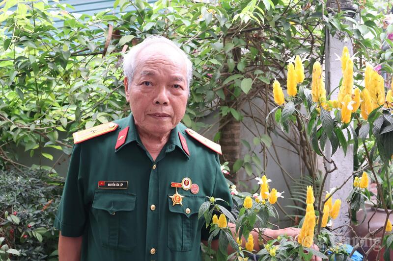 Ông Nguyễn Văn Tập - người lính lái xe tăng 390 húc đổ cổng Dinh Độc Lập.
