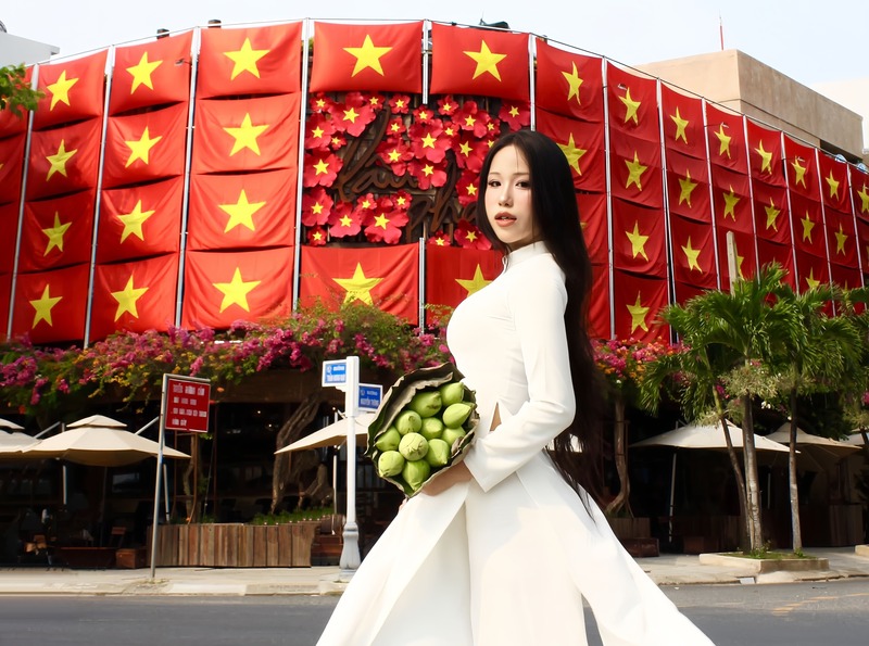 Không gian đậm chất lịch sử nhưng vẫn rất “bắt trend”, trở thành điểm dừng chân yêu thích của nhiều bạn trẻ. Ảnh: Diễm Phúc