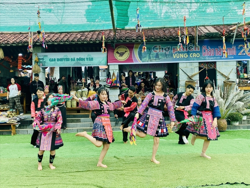 Các hoạt động tại phiên chợ hứa hẹn mang lại những trải nghiệm ý nghĩa đối với người dân dịp 30/4 - 1/5. Ảnh minh họa