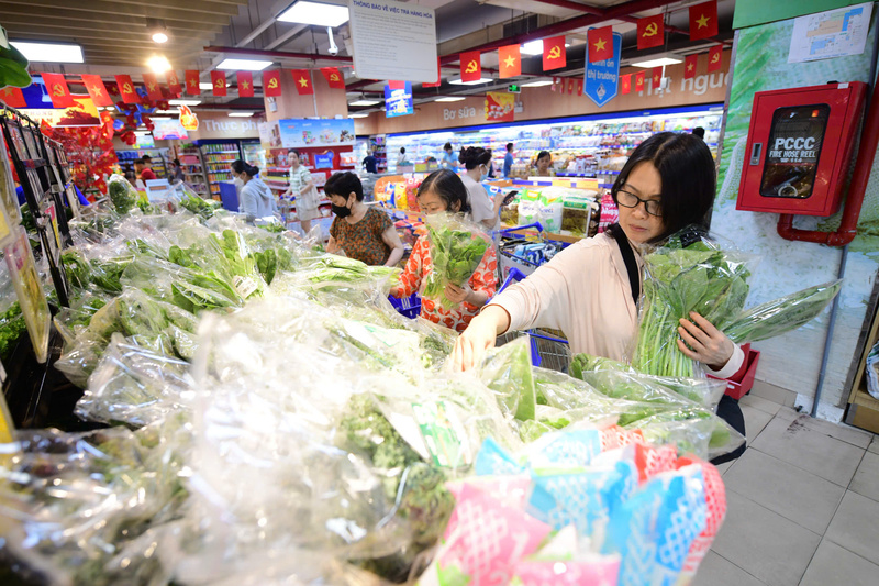 Co.opmart tăng cường rau củ tươi ngon được ưa chuộng trong những ngày chuẩn bị cho dịp lễ.