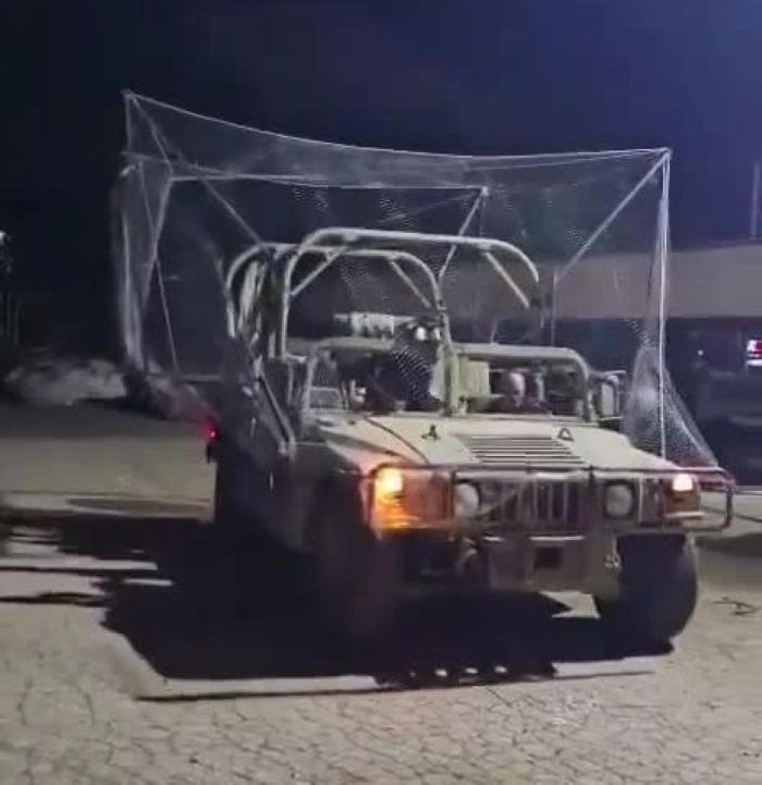 Israel trang bị lưới chống UAV cho phương tiện chiến đấu. Ảnh: Times of Israel