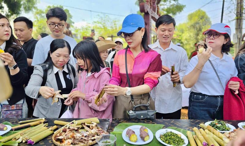 Đặc sắc lễ mừng nhà rông mới của người Jrai  - 15