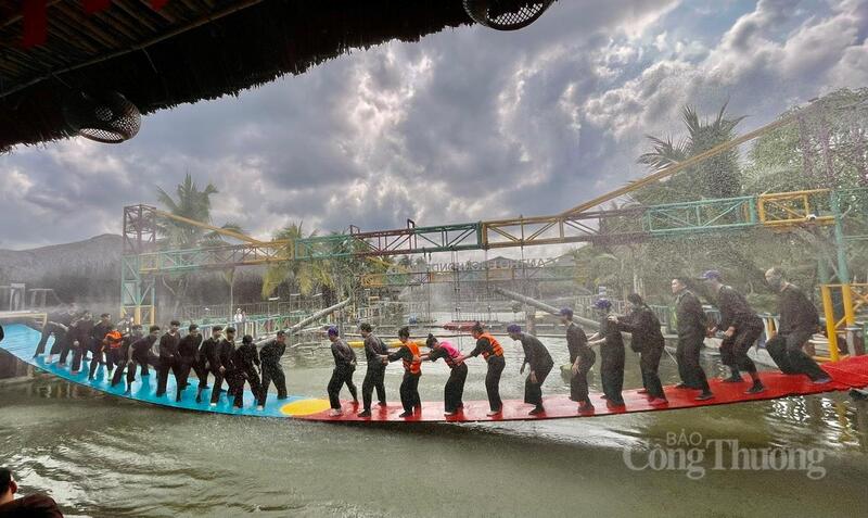 Các đơn vị tranh đấu sôi đấu trò chơi cầu lắc.