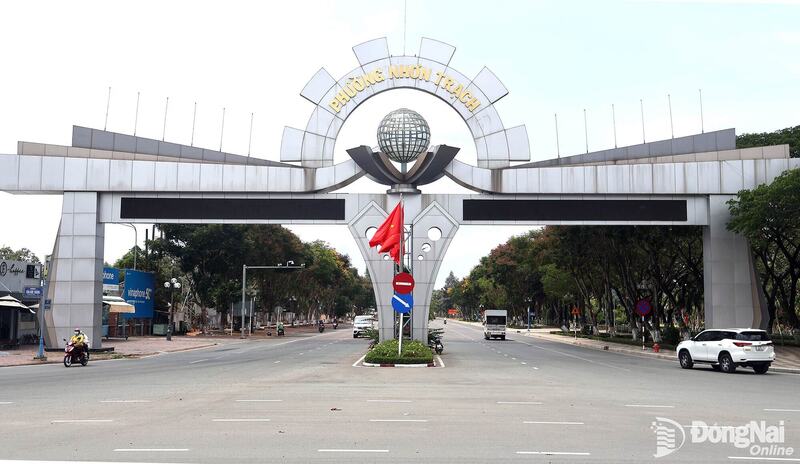 Phường Nhơn Trạch, TP. Đồng Nai được biết đến là trung tâm công nghiệp, dịch vụ, logistics của vùng. Ảnh: Báo Đồng Nai.