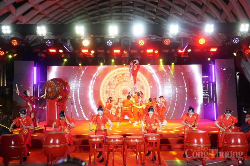 Chương trình nghệ thuật Lễ khai mạc là không gian văn hóa - nghệ thuật kết nối truyền thống và hiện đại