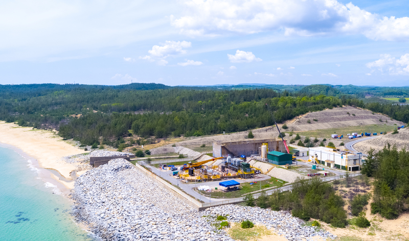 Ngành Công Thương đang tăng cường gặp gỡ, đối thoại với doanh nghiệp, kịp thời tháo gỡ khó khăn, vướng mắc, tạo môi trường thuận lợi cho nhà đầu tư triển khai dự án quan trọng của tỉnh. Ảnh: Nguyễn Dương