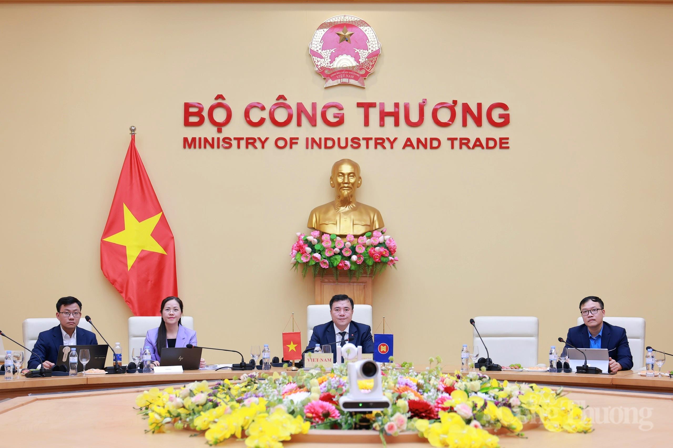 Ngày 30/4, Hội nghị Hội đồng Cộng đồng Kinh tế ASEAN (AECC) đặc biệt về tình hình Trung Đông. Ảnh: Quỳnh Trang