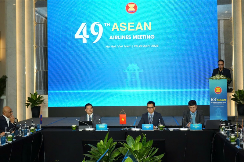 Trên cương vị Chủ tịch AAM, Vietnam Airlines điều hành phiên thảo luận liên quan tới các vấn đề về pháp lý và tác động của môi trường địa chính trị .