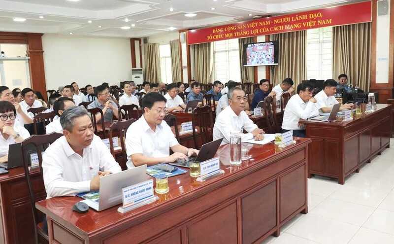 Các đại biểu dự hội nghị.