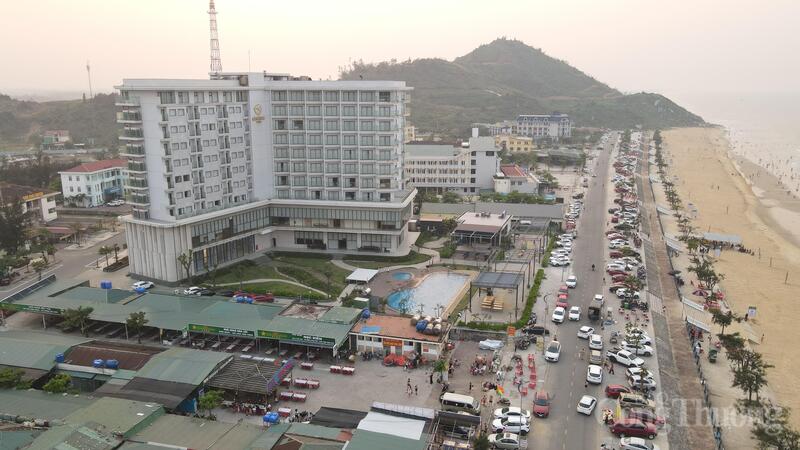 Nhiều khách sạn, cơ sở lưu trú ở Hà Tĩnh rơi vào tình trạng cháy phòng. Ảnh: Trọng Tùng