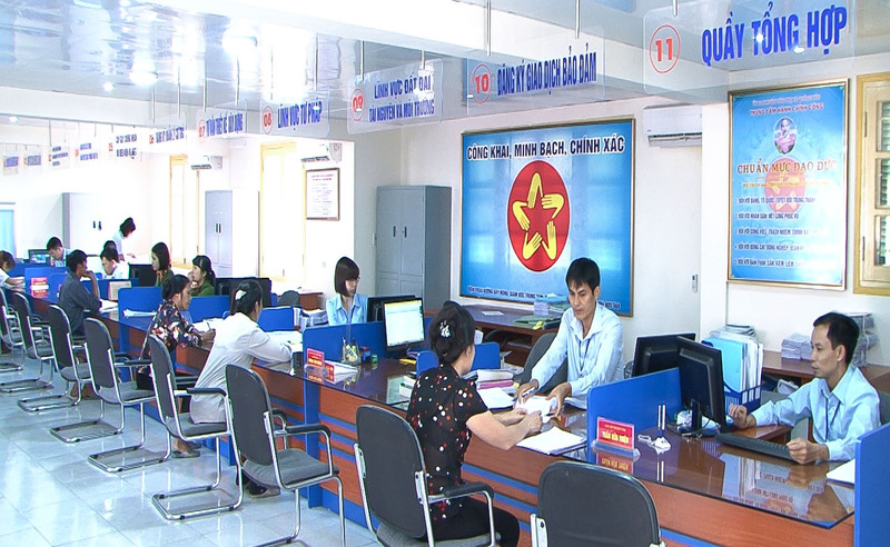 Việt Nam phấn đấu tiếp tục cắt giảm tối thiểu 30% các ngành nghề kinh doanh có điều kiện. Ảnh: CP