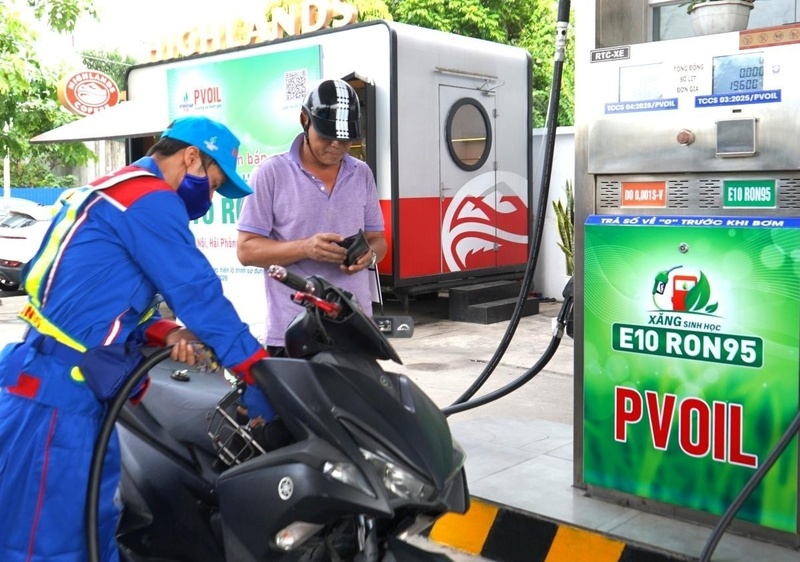 PVOIL đã sẵn sàng triển khai bán xăng sinh học E10 đồng bộ trên toàn hệ thống gần 1.000 cửa hàng xăng dầu sớm hơn lộ trình Chính phủ