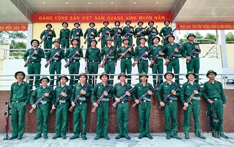 Từ những mất mát đến ý chí vươn lên trong cuộc sống, tân binh Ngô Quốc Điền đang dần hoàn thiện bản thân trong môi quân ngũ. Ảnh: Quốc Anh