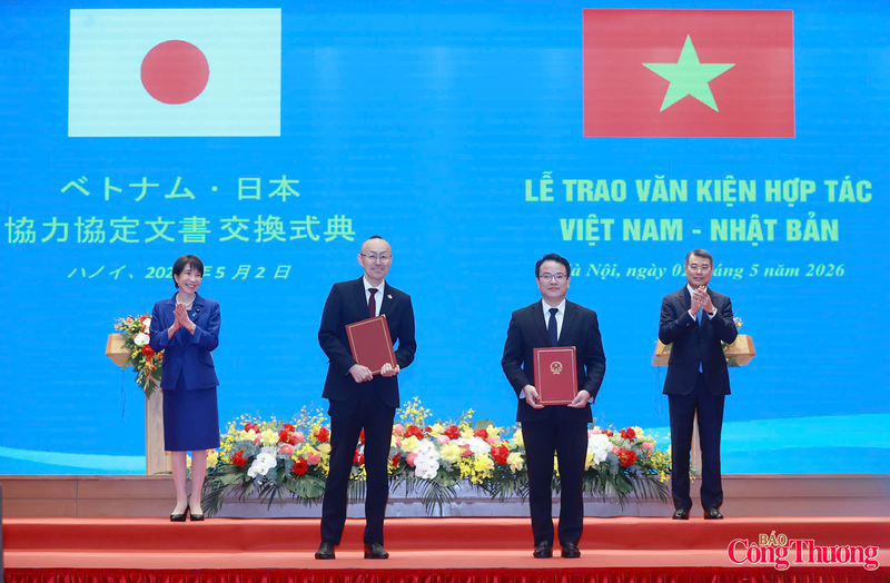 Trong khuôn khổ chuyến thăm, hai bên đã ký 6 văn kiện quan trọng trong các lĩnh vực công nghệ vũ trụ, thông tin - truyền thông, thủy lợi, phát triển hạ tầng thích ứng với thiên tai, biến đổi khí hậu và tăng trưởng carbon thấp.
