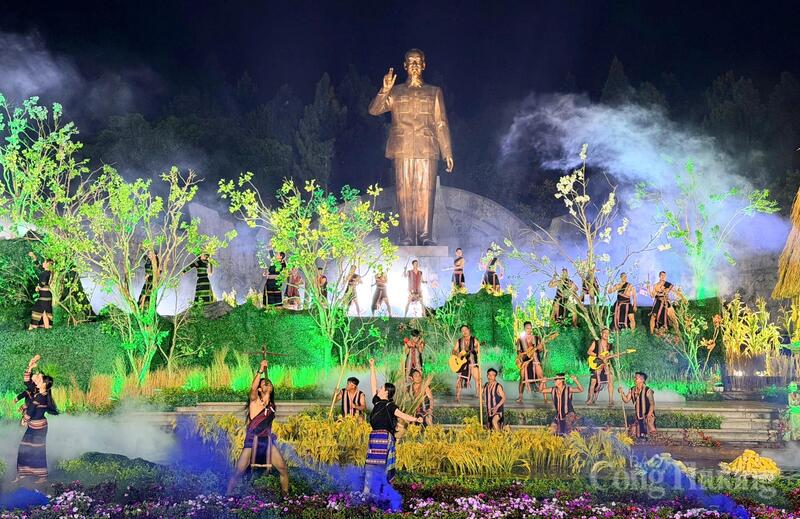 Ngày hội Văn hóa các dân tộc tỉnh Gia Lai lần thứ I năm 2026 thu hút lượng khách lớn tới Gia Lai. Ảnh: Hiền Mai