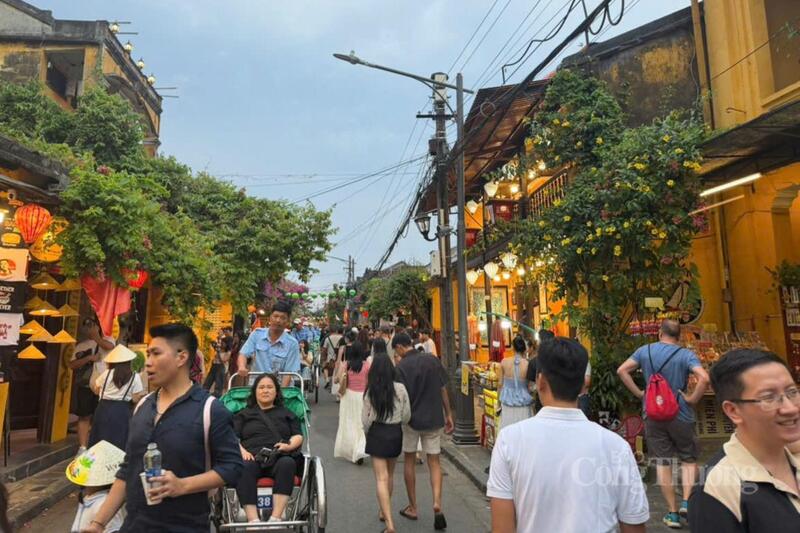 TP. Đà Nẵng đón hơn 1,46 triệu lượt khách du lịch trong dịp lễ Giỗ Tổ Hùng Hương, 30/4 - 1/5, tăng hơn 35% so với cùng kỳ 2025.