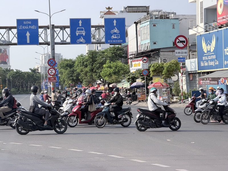 Nhiệt độ cao nhất hôm nay là 35 độ C.