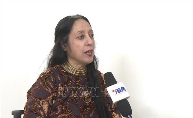 Giáo sư Reena Marwah trả lời phỏng vấn của phóng viên TTXVN. Ảnh: Quang Trung/PV TTXVN tại Ấn Độ