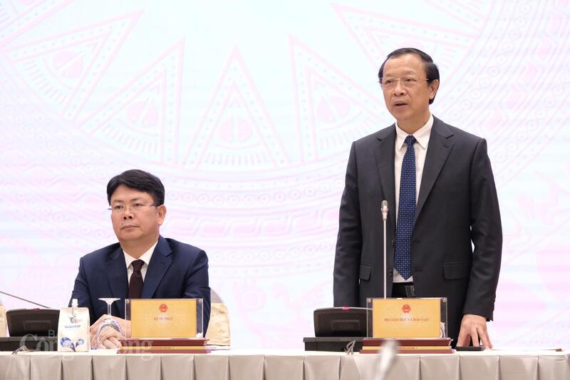 Thứ trưởng Thường trực Bộ Giáo dục và Đào tạo Phạm Ngọc Thưởng.