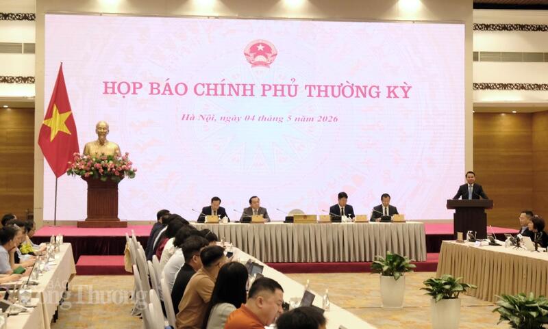 Toàn cảnh họp báo