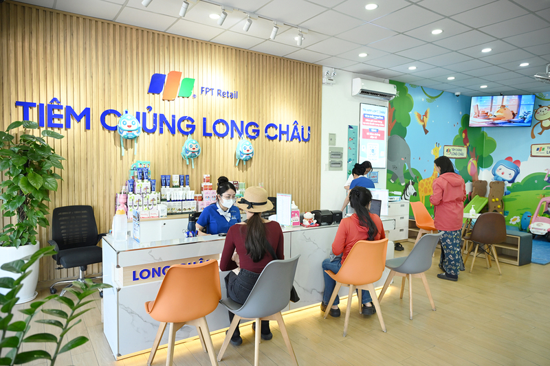 Trong giai đoạn chuyển mùa, ghi nhận nhu cầu tư vấn và dự phòng sức khỏe tại các trung tâm tiêm chủng gia tăng.