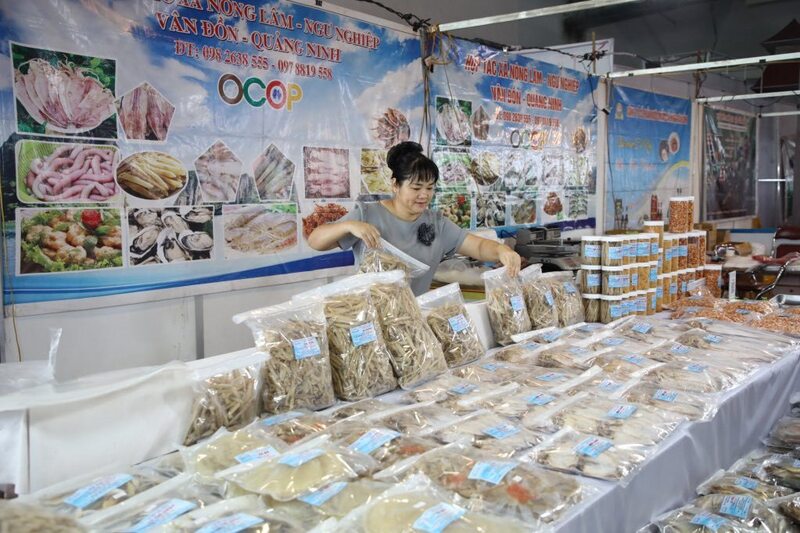 Các sản phẩm tại Hội chợ OCOP Quảng Ninh Hè 2026. Ảnh: Báo và Phát thanh Truyền hình Quảng Ninh