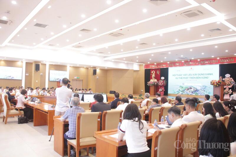 Toàn cảnh Hội thảo “Vật liệu xây dựng xanh, xu thế phát triển bền vững”. Ảnh: P.C
