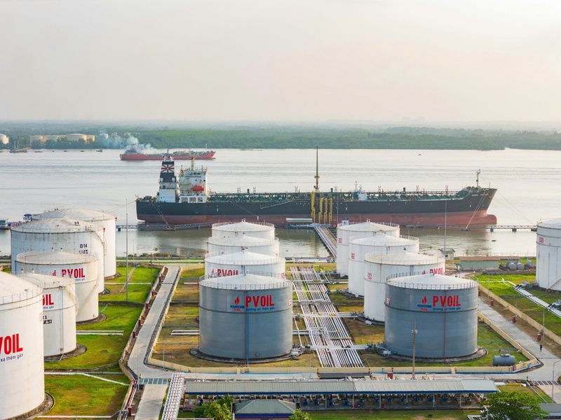 Hiện nay, PVOIL đã có 13 kho trong hệ thống đủ điều kiện pha chế xăng E10