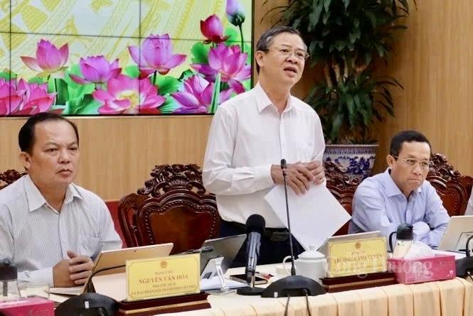 Ông Trương Cảnh Tuyên, Chủ tịch UBND TP. Cần Thơ phát biểu tại phiên họp.
