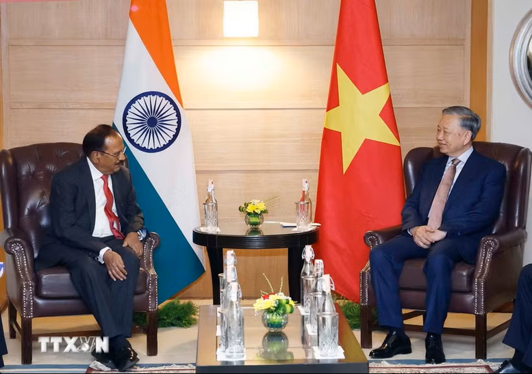 Hai bên đánh giá hợp tác an ninh ngày càng giữ vai trò quan trọng trong quan hệ hai nước và nhấn mạnh việc làm sâu sắc hơn nữa phối hợp giữa các cơ quan an ninh, thực thi pháp luật và hoạch định chính sách. Ảnh: TTXVN