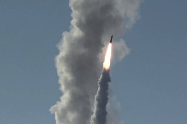 Một vụ phóng SLBM Bulava của Nga. Ảnh: RIAN