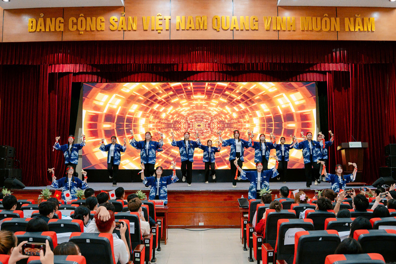 Cuộc thi "Sắc màu Việt - Nhật" diễn ra sôi động. Ảnh: Ban tổ chức