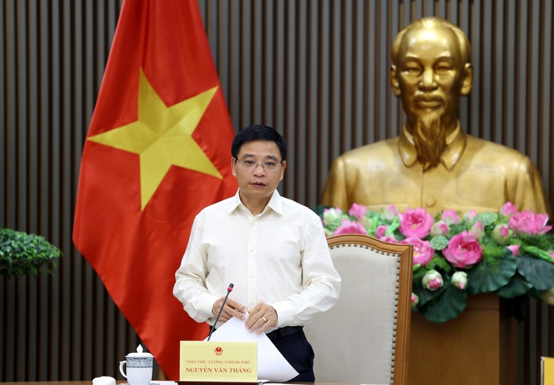 Phó Thủ tướng Nguyễn Văn Thắng chủ trì cuộc họp ngày 7/5. Ảnh: VGP/Đức Tuân