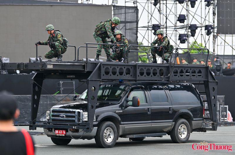 Xe phóng thang chuyên dụng do hãng Patriot 3 (Mỹ) phát triển với Hệ thống phóng thang di động MARS trang bị cho các lực lượng đặc công cũng xuất hiện tại Sao Nhập Ngũ Concert 2026.